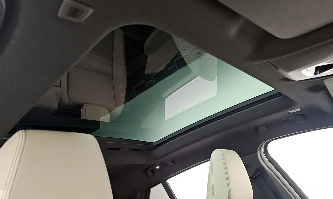 BMW iX2 2025 eDrive 20 M Sport