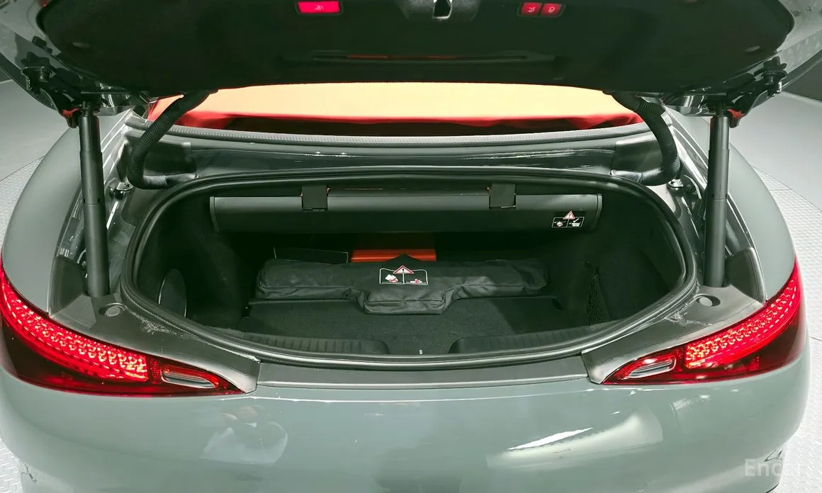 Mercedes-Benz SL-Class 2023 AMG SL63 4MATIC+ Manufaktur