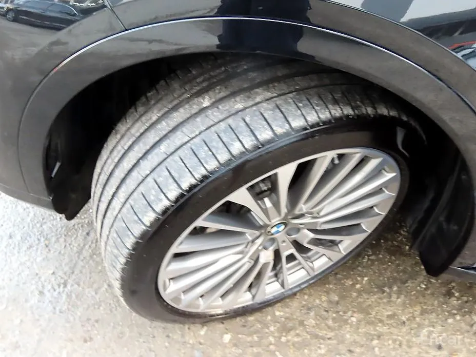 BMW X7 2019 xDrive 40i Design Pure Excellence 7-Seater