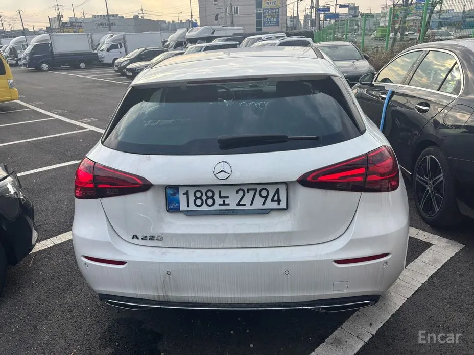 Mercedes-Benz A-Class 2019 A220 Hatchback