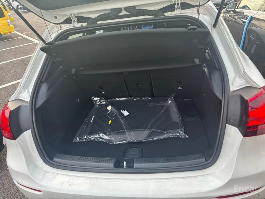 Mercedes-Benz A-Class 2019 A220 Hatchback