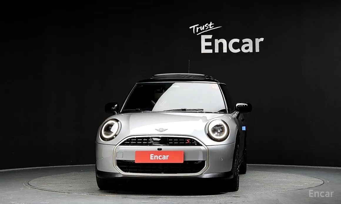 Mini Cooper 2024 Favoured