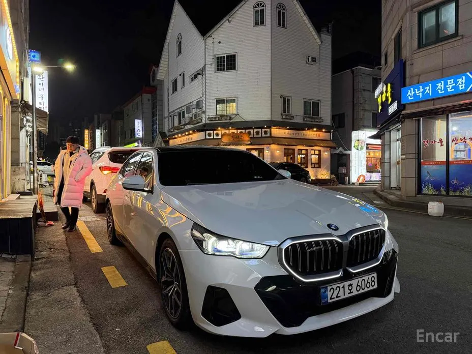 BMW 5 Series 2023 520i M Sport