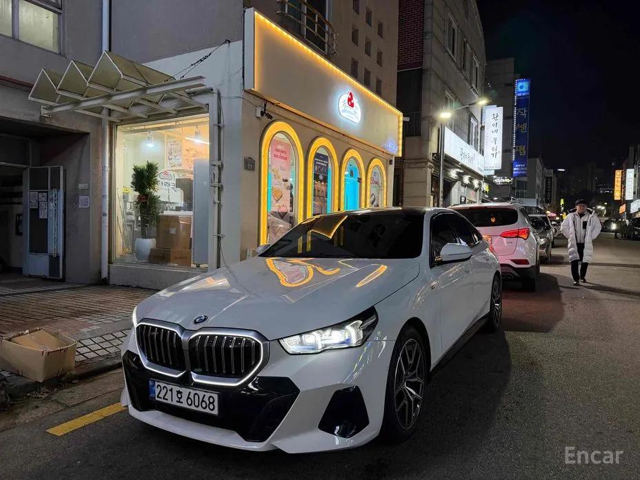 BMW 5 Series 2023 520i M Sport