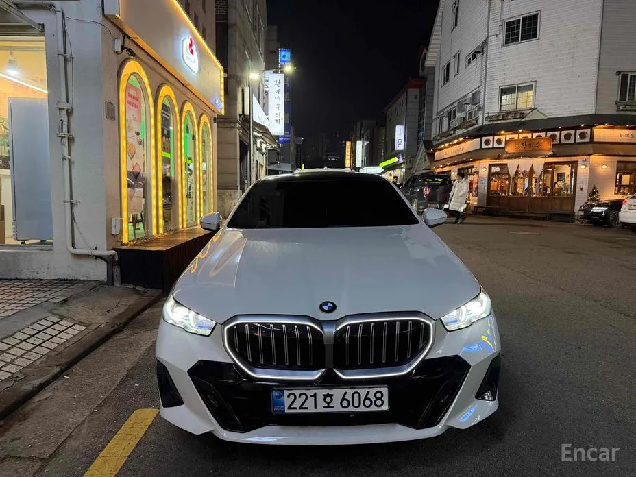 BMW 5 Series 2023 520i M Sport