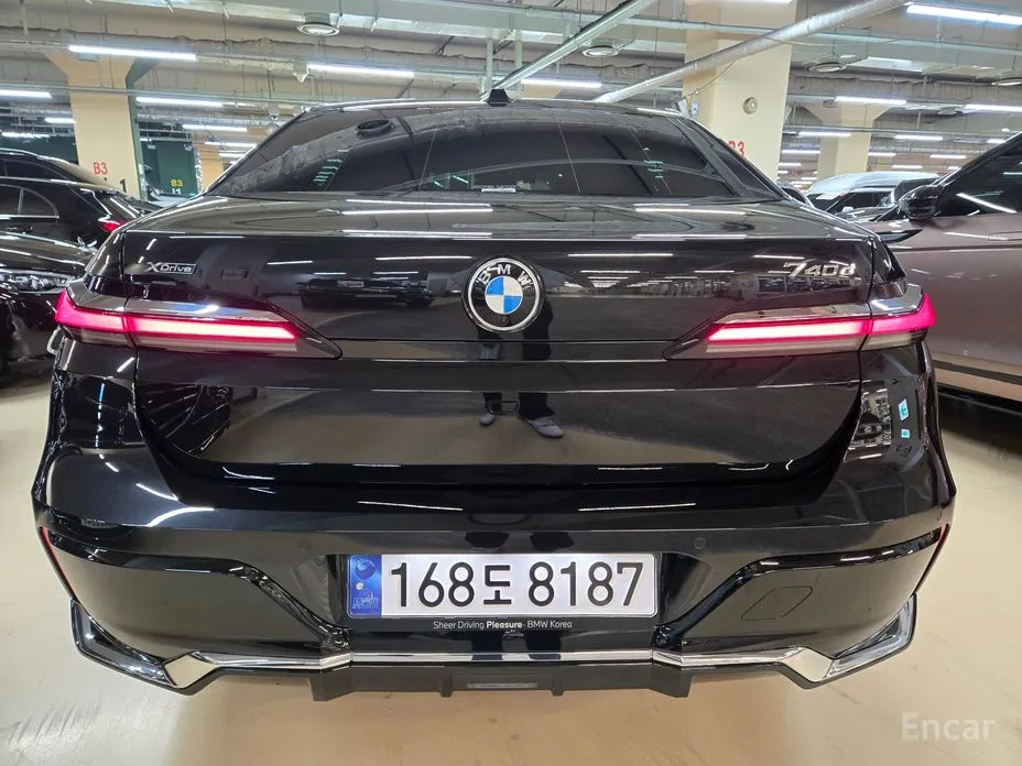 BMW 7 Series 2022 740d xDrive M Sport