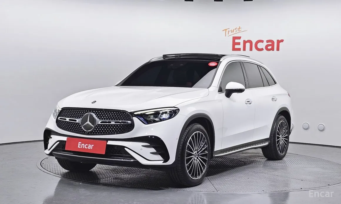 Mercedes-Benz GLC-Class 2023 GLC300 4MATIC AMG Line