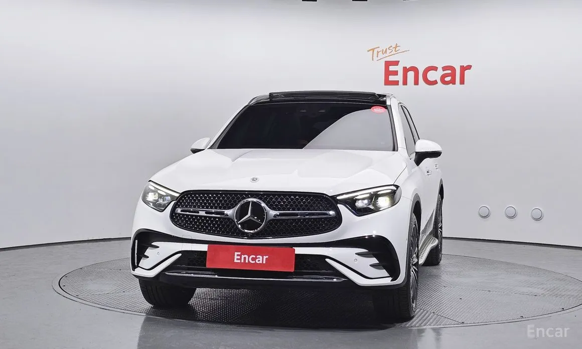 Mercedes-Benz GLC-Class 2023 GLC300 4MATIC AMG Line