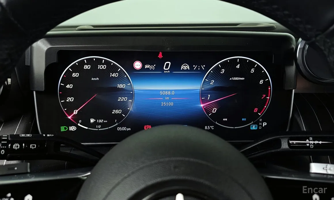 Mercedes-Benz GLC-Class 2023 GLC300 4MATIC AMG Line