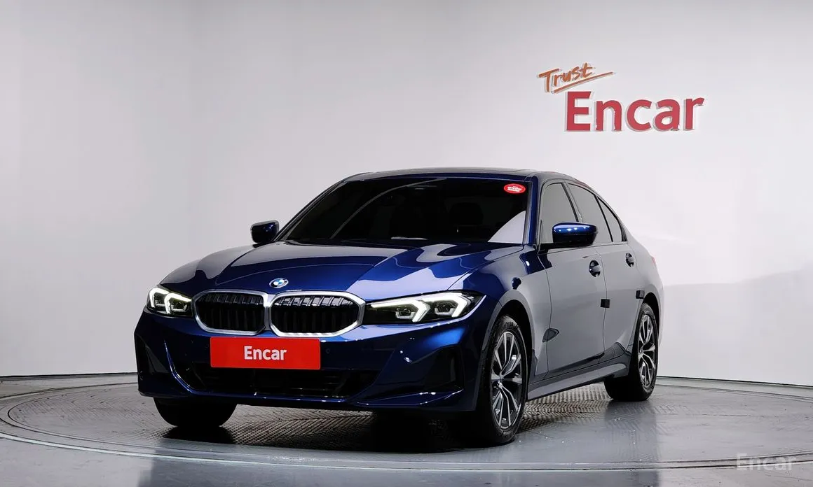 BMW 3 Series 2019 320i