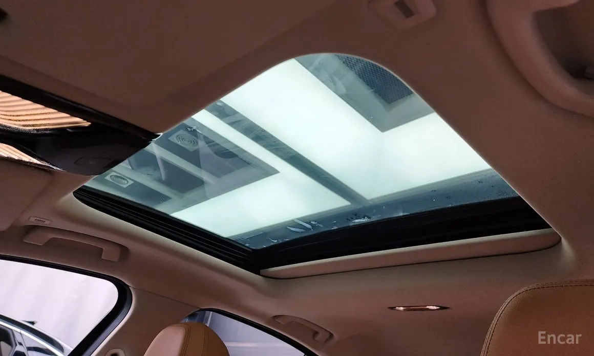 BMW 3 Series 2019 320i