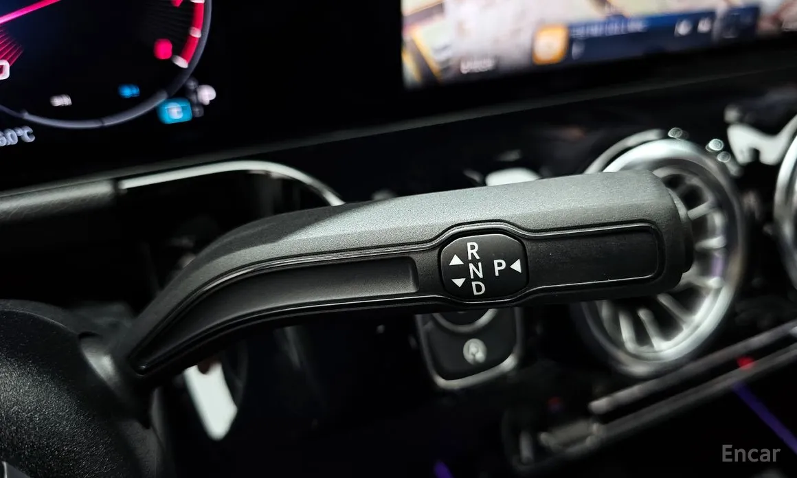 Mercedes-Benz GLA-Class 2020 GLA250 4MATIC