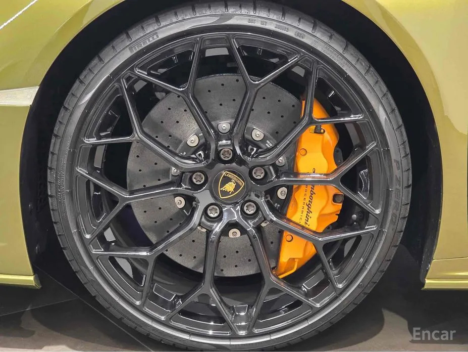 Lamborghini Huracan 2014 LP640-4 EVO Spyder