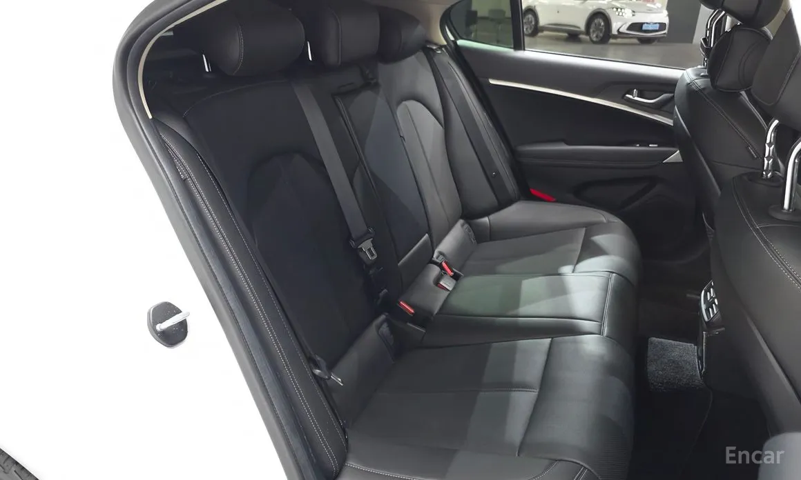 Genesis G70 2022 Gasoline 2.0T 2WD