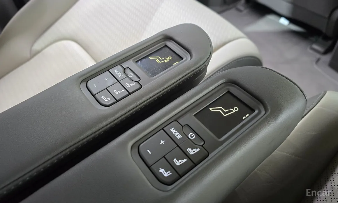 Kia Carnival 2023 Gasoline 7-Seater Signature