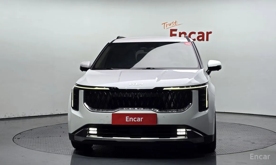 Kia Carnival 2023 Gasoline 7-Seater Signature