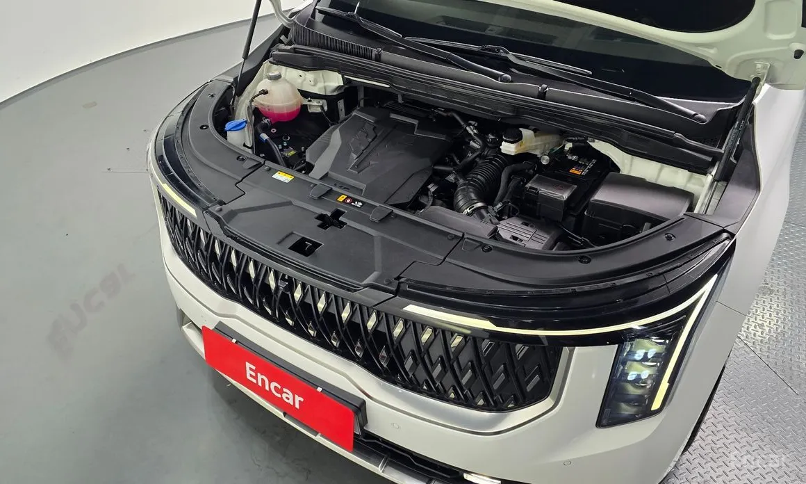 Kia Carnival 2023 Gasoline 7-Seater Signature