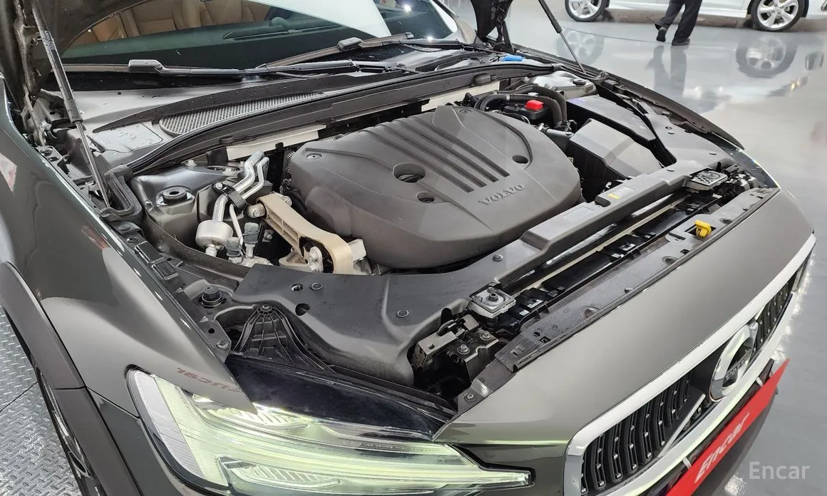 Volvo V60 2019 B5 Pro AWD