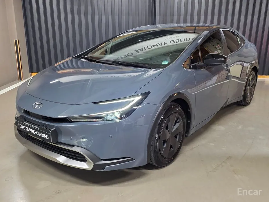 Toyota Prius 2023 2.0 PHEV SE