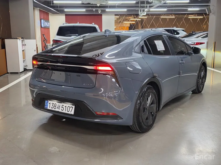 Toyota Prius 2023 2.0 PHEV SE