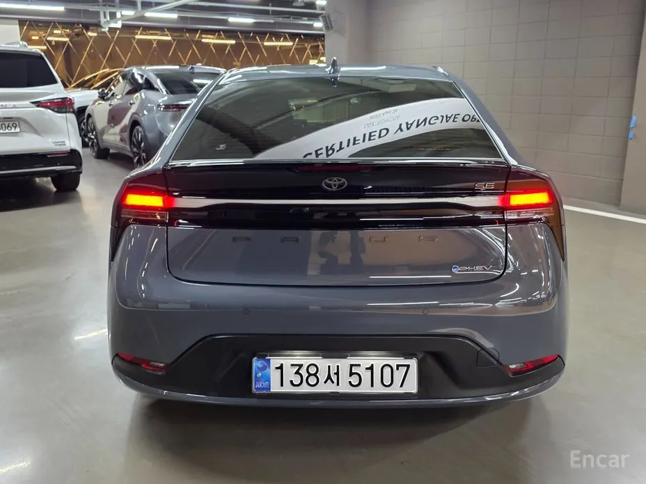 Toyota Prius 2023 2.0 PHEV SE
