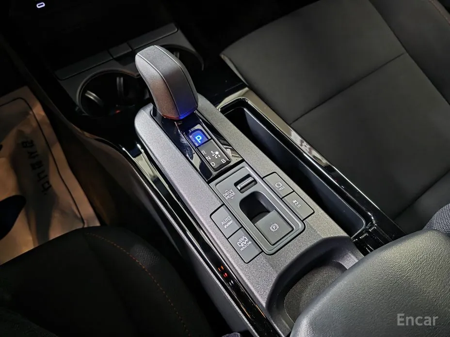 Toyota Prius 2023 2.0 PHEV SE