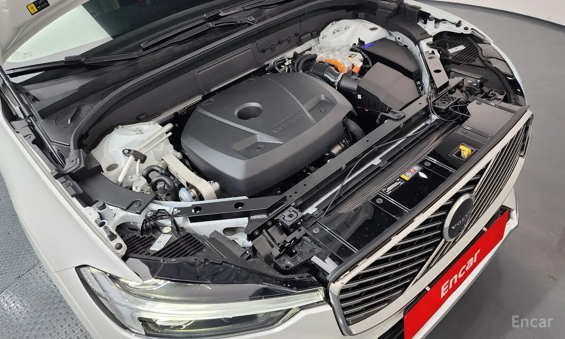 Volvo XC60 2017 T8 Ultra Bright