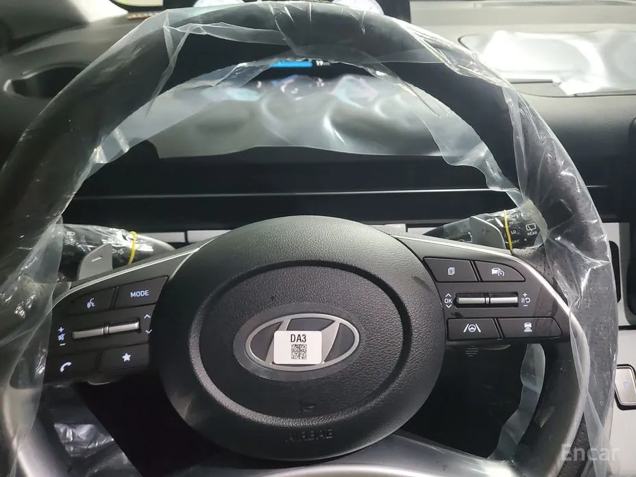 Hyundai Staria 2021 4WD Lounge 9-Seater