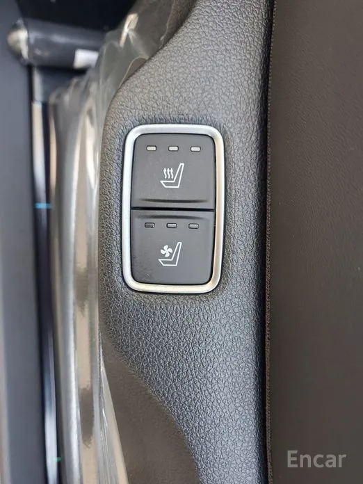 Hyundai Staria 2021 4WD Lounge 9-Seater