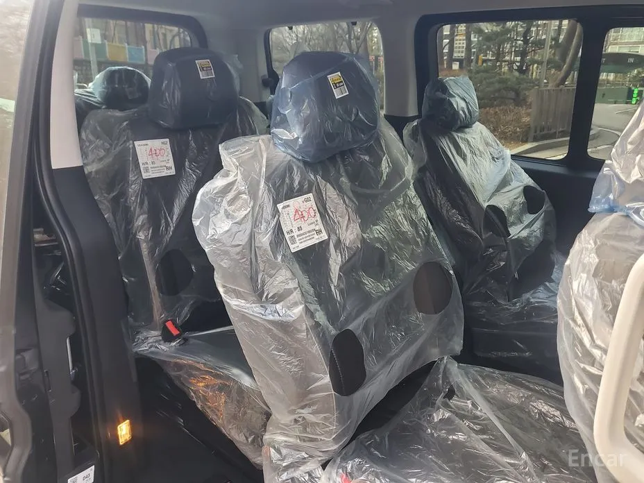 Hyundai Staria 2021 4WD Lounge 9-Seater