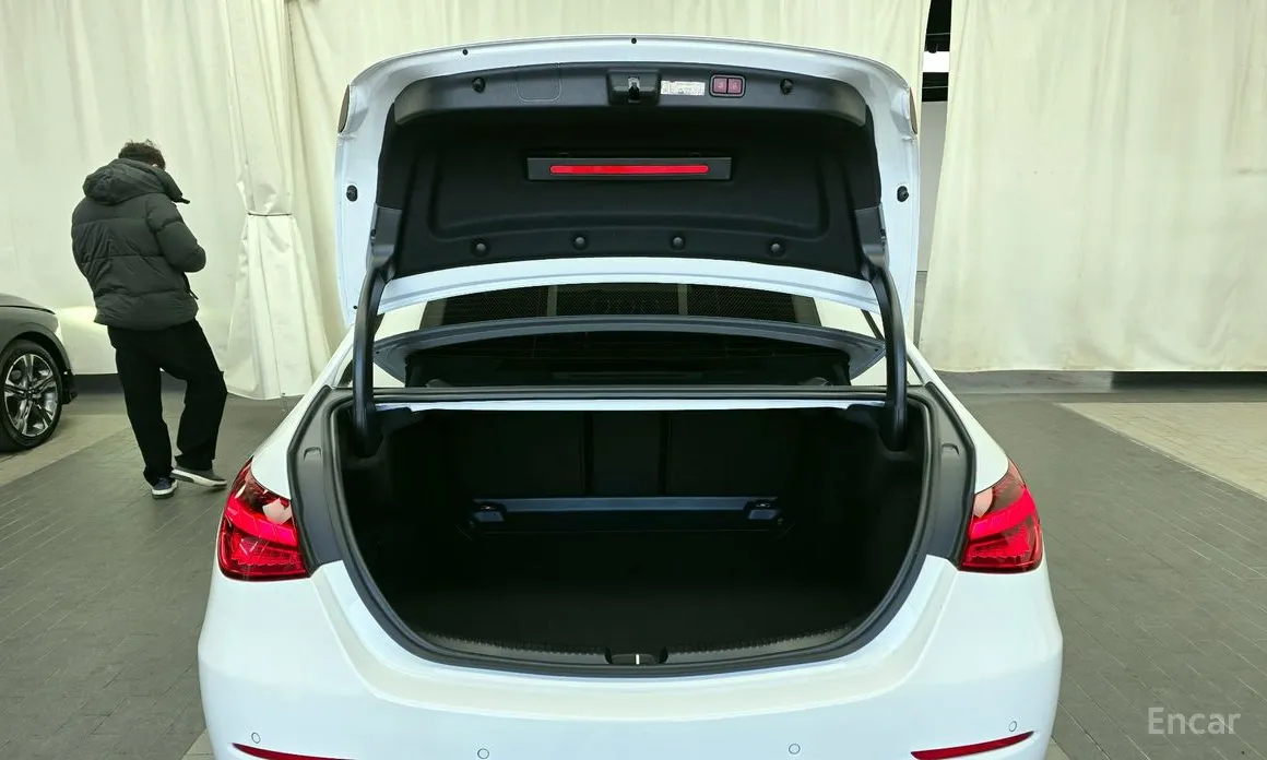 Mercedes-Benz C-Class 2022 C200 Avantgarde