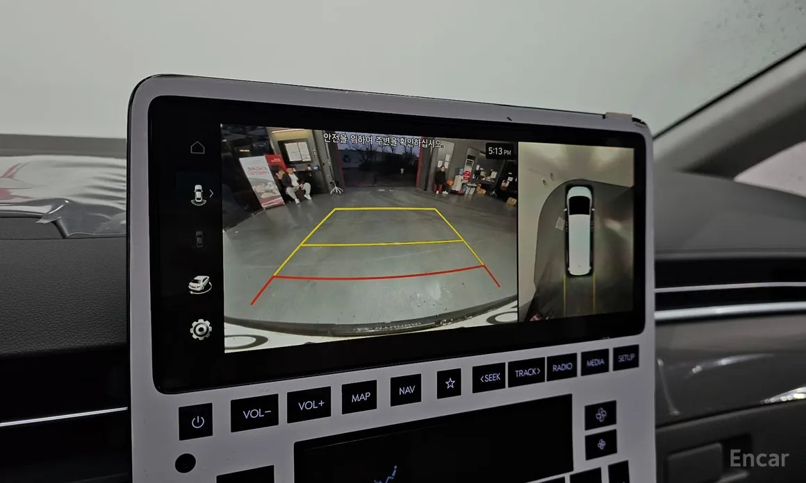 Hyundai Staria 2021 4WD Lounge 9-Seater