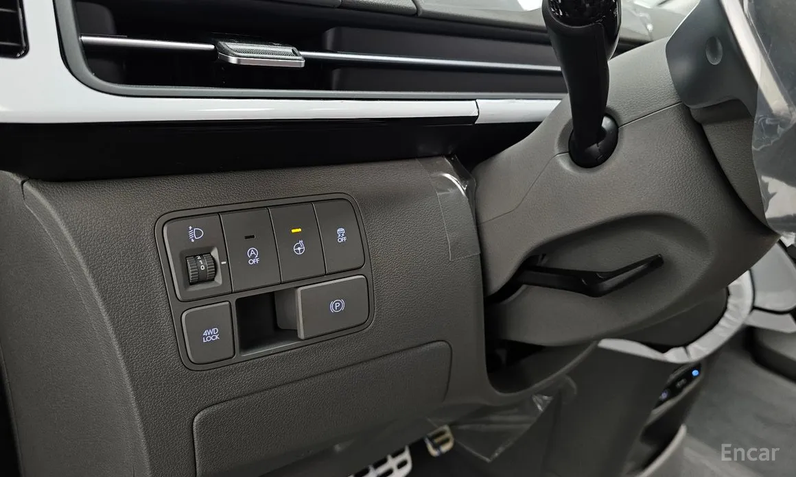 Hyundai Staria 2021 4WD Lounge 9-Seater