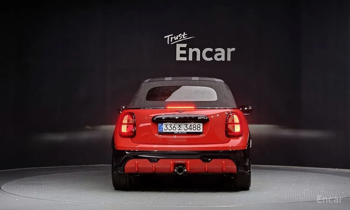 Mini Cooper Convertible 2025 JCW