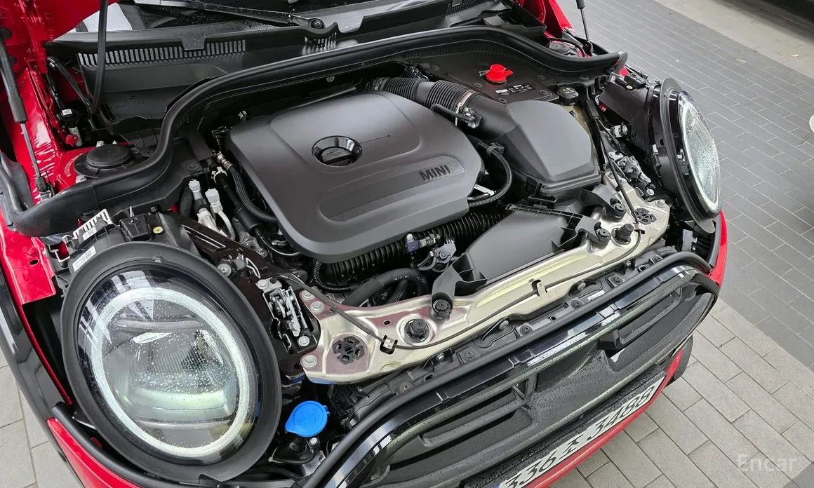 Mini Cooper Convertible 2025 JCW