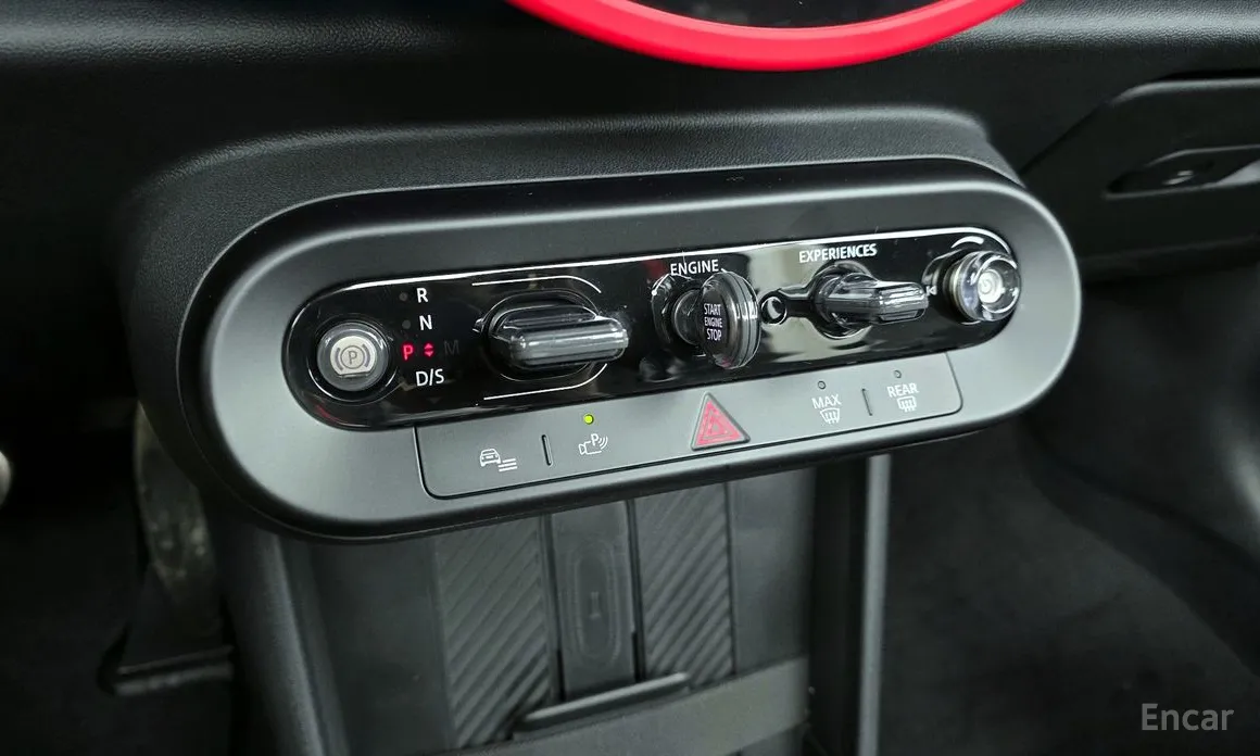 Mini Cooper Convertible 2025 JCW