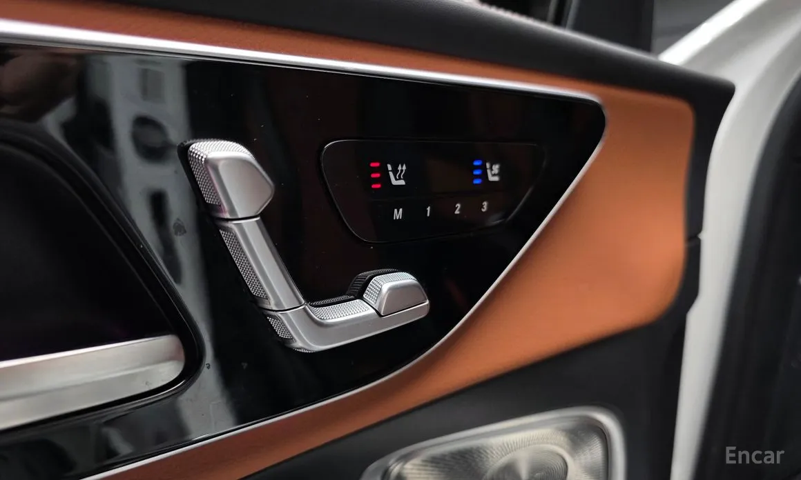 Mercedes-Benz GLC-Class 2023 GLC300 4MATIC Coupe