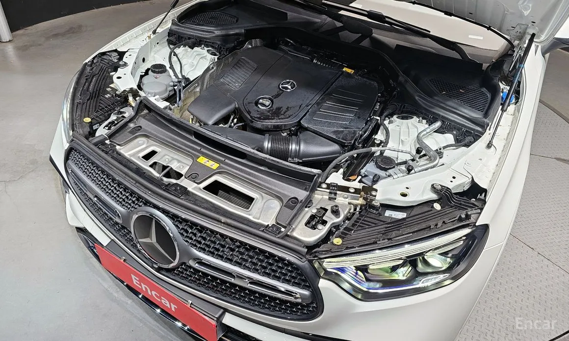 Mercedes-Benz GLC-Class 2023 GLC300 4MATIC Coupe