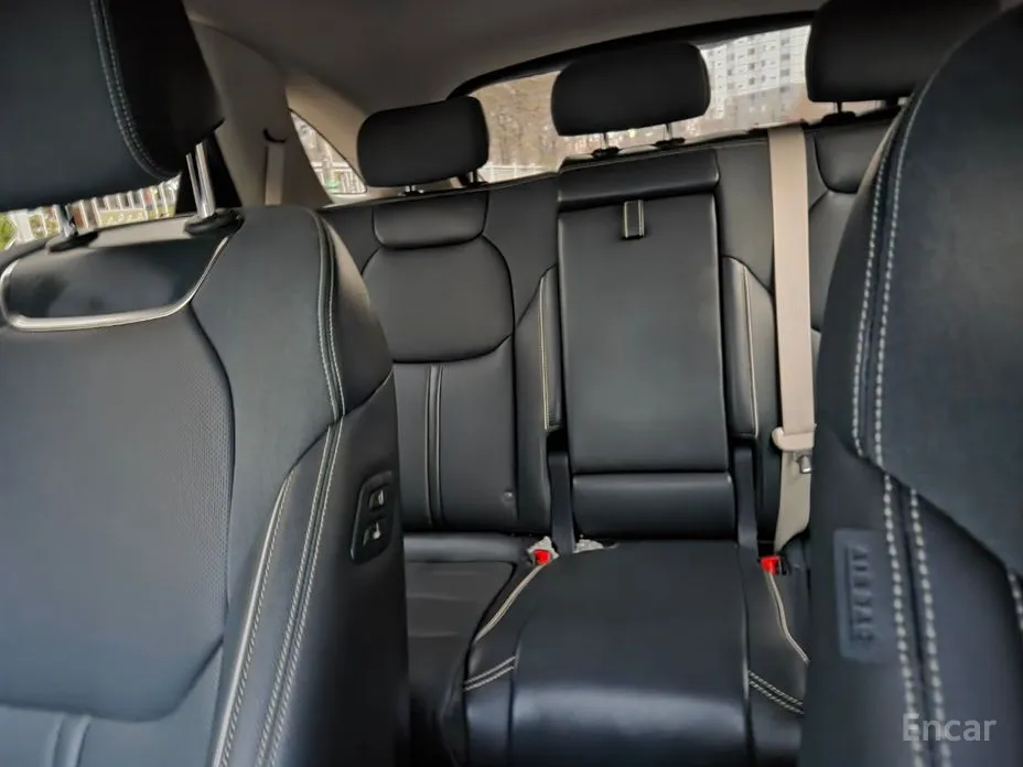 Genesis GV70 2022 e-AWD