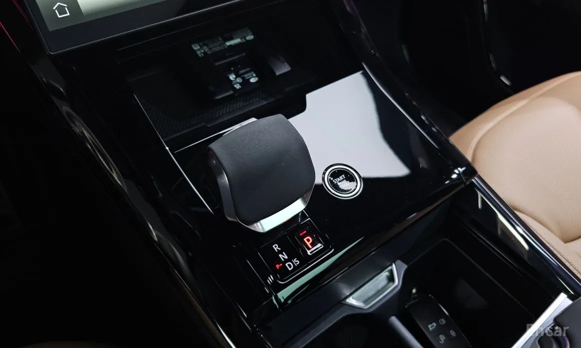 Land Rover Range Rover Sport 2022 P550E Dynamic HSE