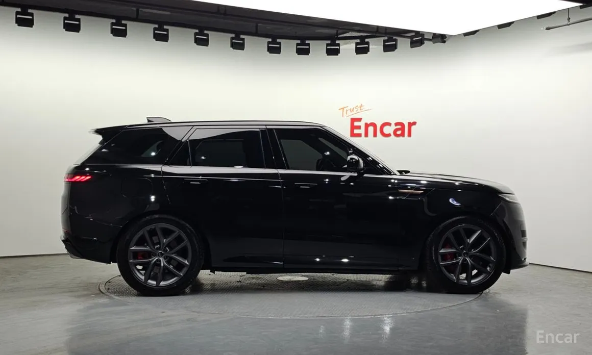 Land Rover Range Rover Sport 2022 P550E Dynamic HSE