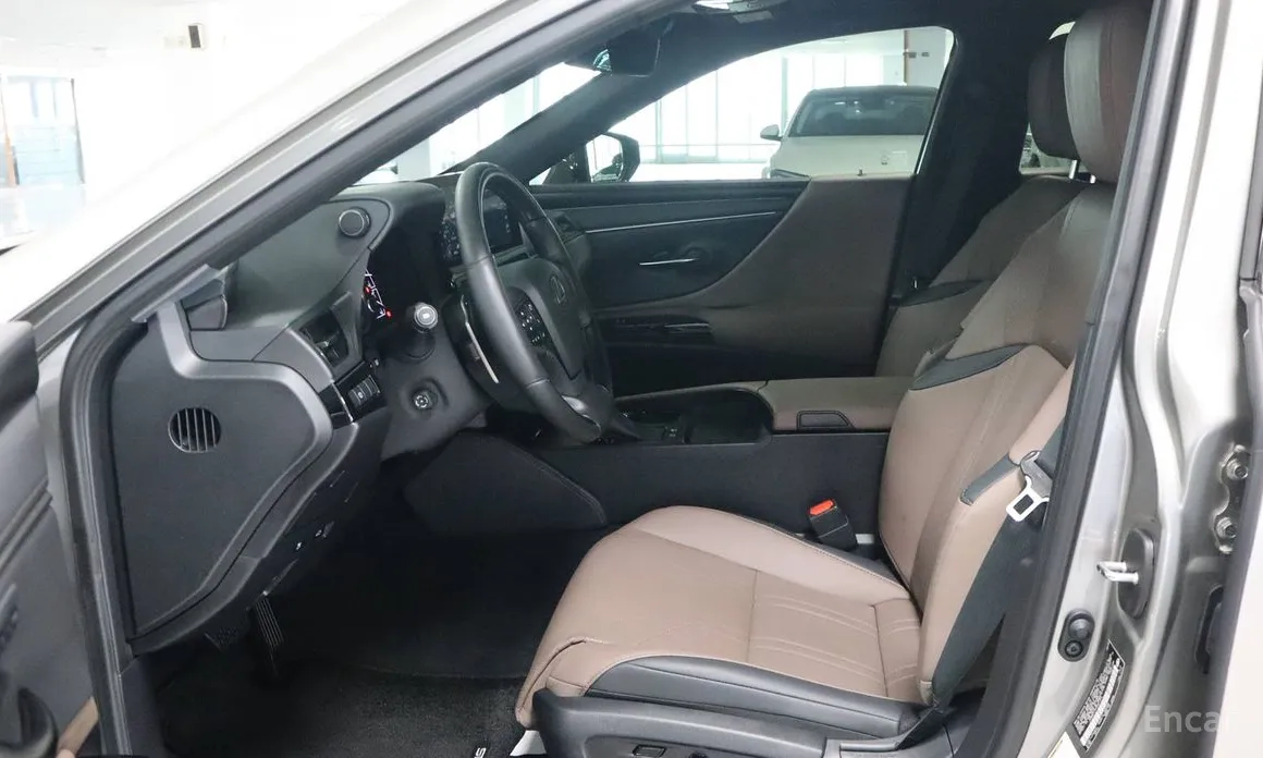 Lexus ES 2018 Luxury Plus