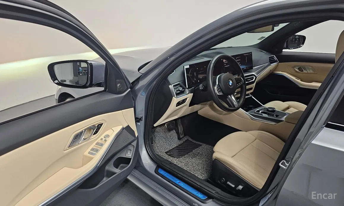 BMW 3 Series 2019 320i M Sport