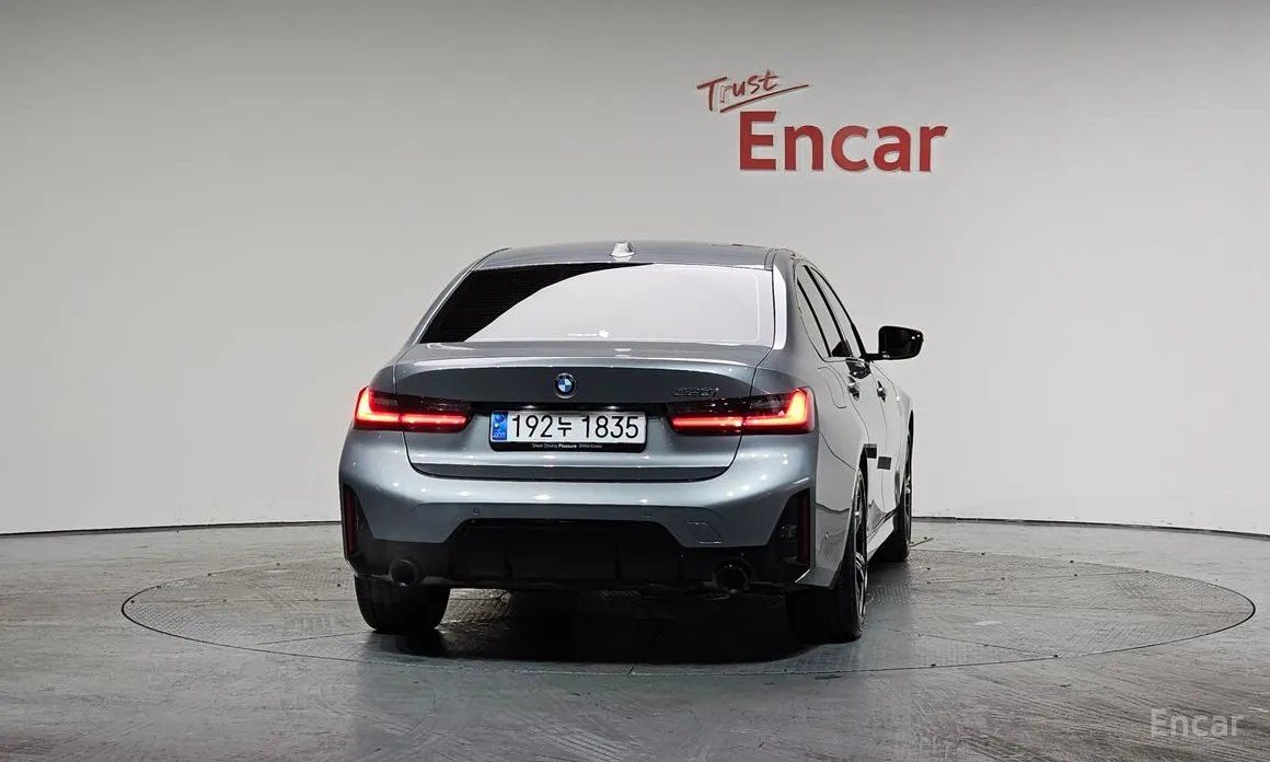 BMW 3 Series 2019 320i M Sport