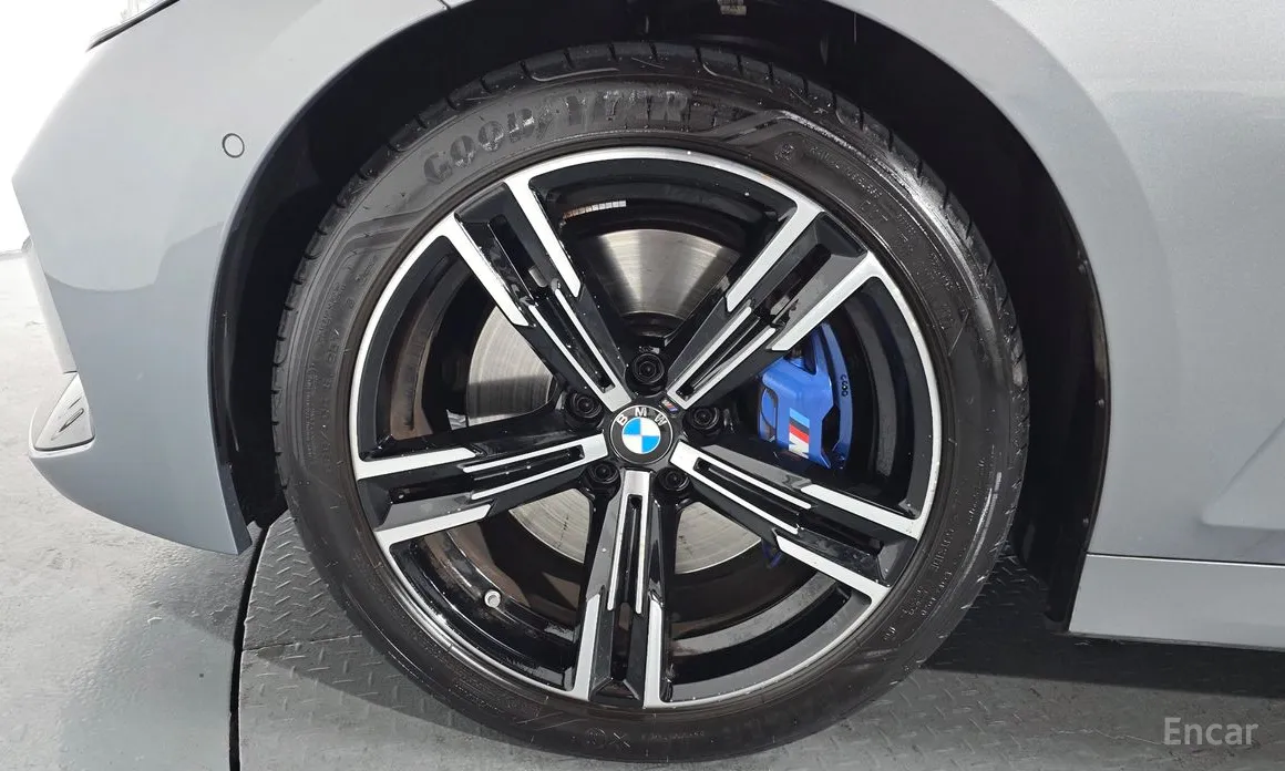 BMW 3 Series 2019 320i M Sport