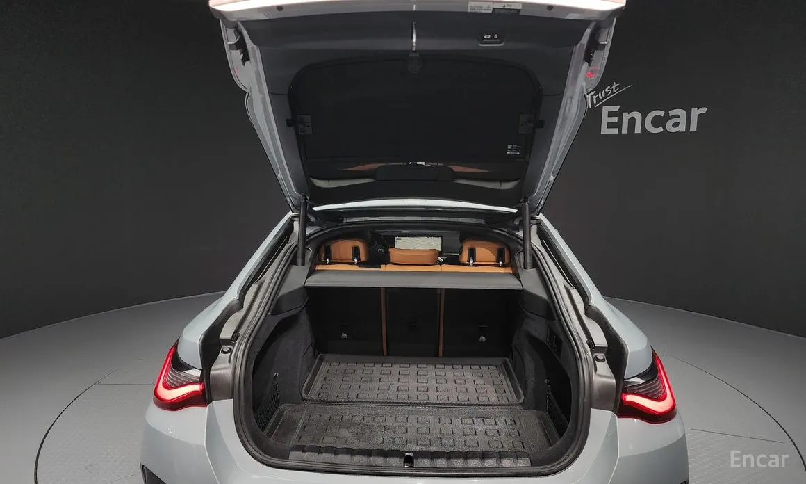 BMW i4 2021 eDrive40 M Sports