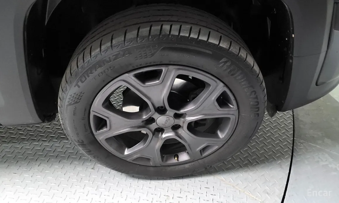 Jeep Renegade 2015 2.4 80th Edition AWD