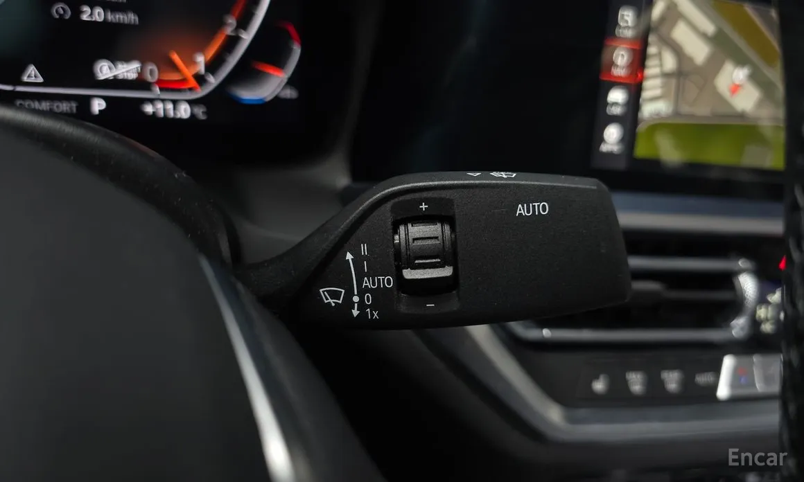 BMW 3 Series 2019 320i