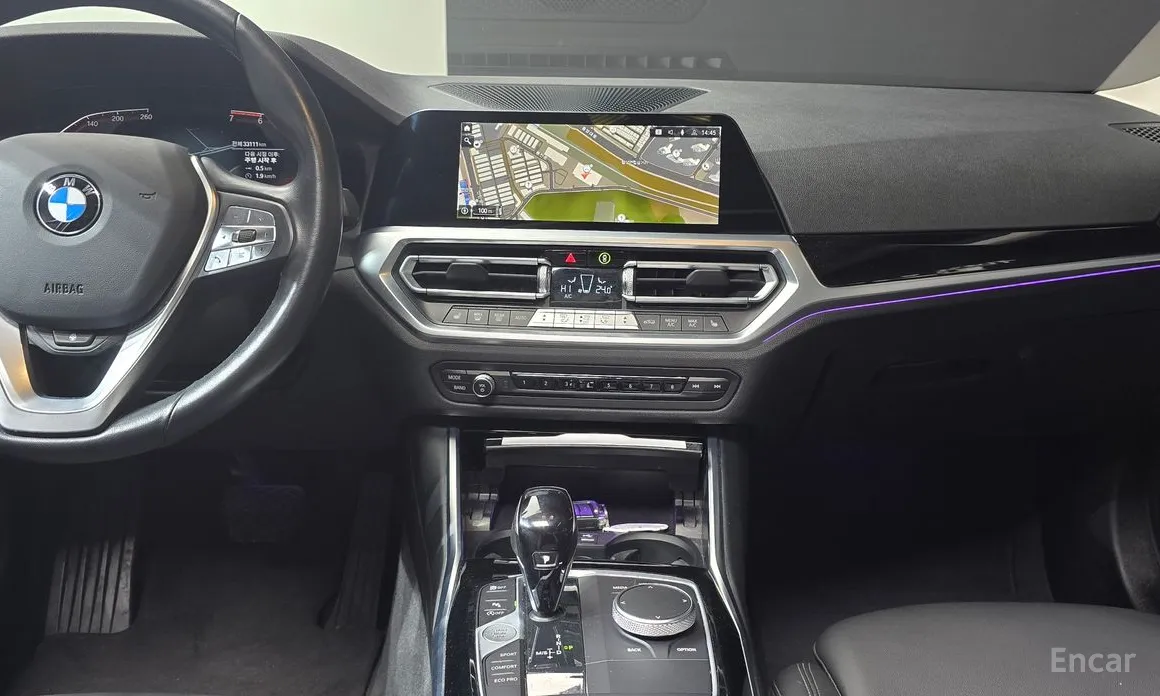 BMW 3 Series 2019 320i