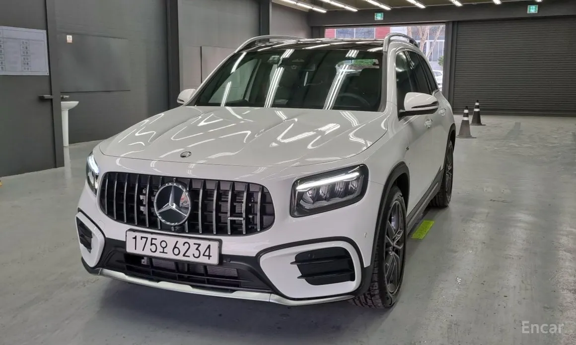 Mercedes-Benz GLB-Class 2020 AMG GLB35 4MATIC